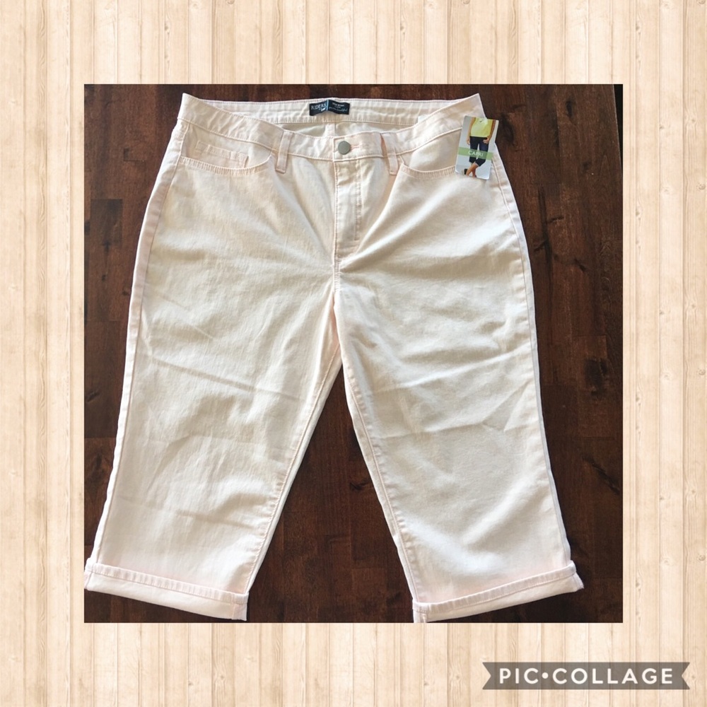 NWT Lee Denim Light Pink Capri Size 16 Midrise
